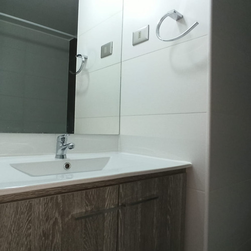 Refv:1381** Amplio Depto 2d 2b C/ Est Y Bod. Metro Quinta No