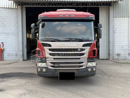 Imagem 11 de 12 de Caminhão Scania P360 6x2t