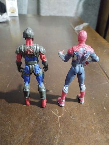 Figuras De Acción Spiderman Armour Hasbro 3 Pulgadas (Usado)