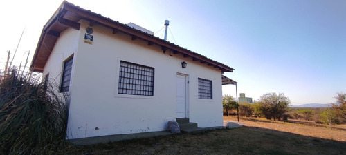 (01-523) Hermosa Propiedad Con Maravillosa Vista A Los Cerros- Dolores, San Esteban.