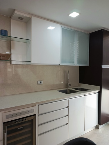 Apartamento En Alquiler Fijo, Blue Bay Playa Moreno. Pampat