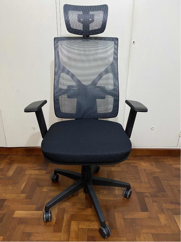 Imagen 9 de 12 de Silla Cool Oficina Con Apoya Cabeza Y Lumbar Base Negra