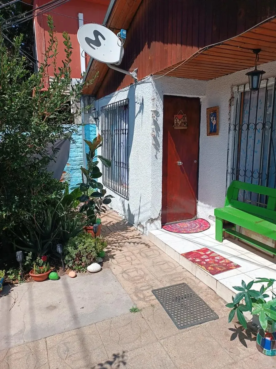 Imagen 3 de 26 de Casa Con Amplio Terreno Cerca Metro Santiago Bueras