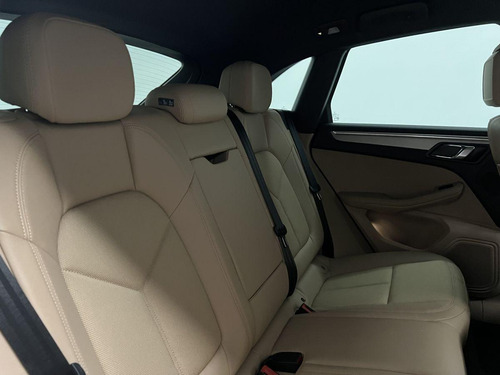 Porsche Macan 2.0 Turbo