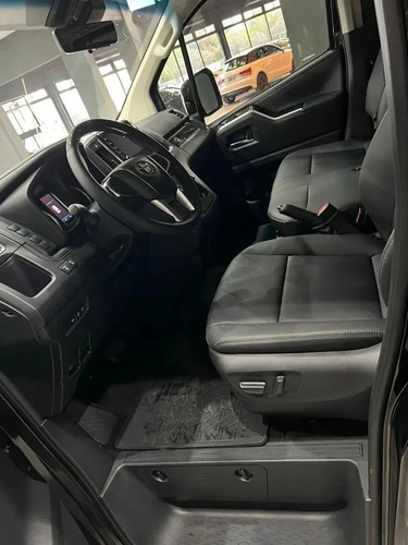 Imagen 7 de 8 de Toyota Hiace Wagon 10 2023 Asientos Diesel 0km Entrega Ya!