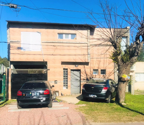 Casa En Villa Elisa 3 Dorm. Cochera Pasante Y Quincho