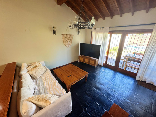 Casa En Venta En Victoria