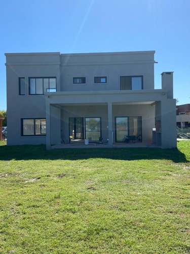 Imagen 2 de 19 de Casa Chalet En Venta Ubicado En El Cantón, Escobar, G.b.a. Zona Norte