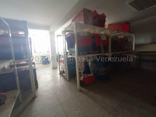 Edificio Comercial En Venta En Avenida Libertador Barquisimeto Lara. Código 23-15252 Excelente Oportunidad Al Mejor Precio Negociable!!!. Comunicate Conmigo! Gracias. Pregunta Sin Compromiso Kv #