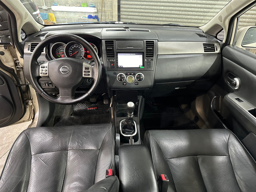 Nissan Tiida 1.8 Tekna