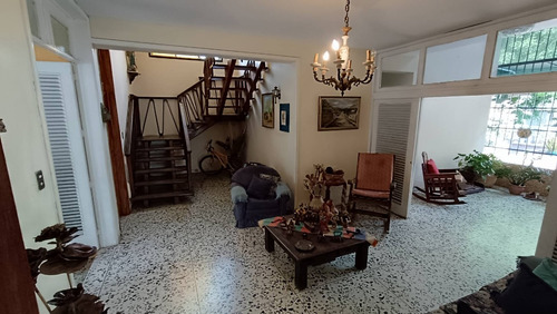Lm Casa Para Remodelar En Venta En Trigal Centro Cerca Del Juan Xxiii Y La Casa Del Gobernador.