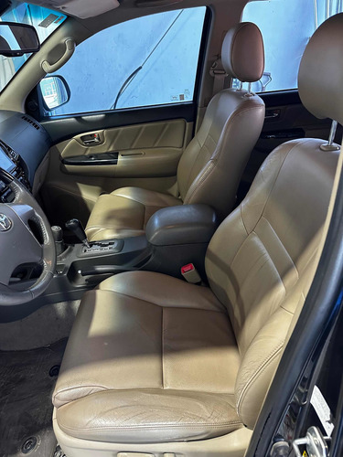 Imagen 13 de 16 de Toyota Sw4 2013 3.0 Srv Cuero I 171cv 4x4 5at