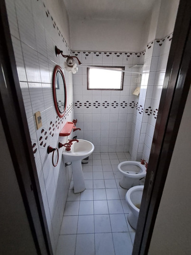 Venta Casa 5 Amb Haedo-c/jardin Y Pileta-garage