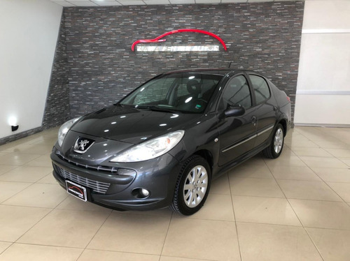 Peugeot 207 Xt Compact 2012 122.000km