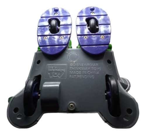 Ultra Buzz Lightyear Wake-up Thinkway (Usado)