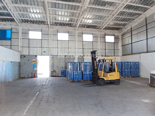 Bodega Más Oficinas En Venta / Parque Industrial La Reina