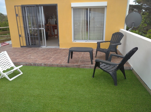 Imagen 2 de 25 de Casa Con Gran Vista Al Mar En La Paloma,(precio Marzo A Nov)