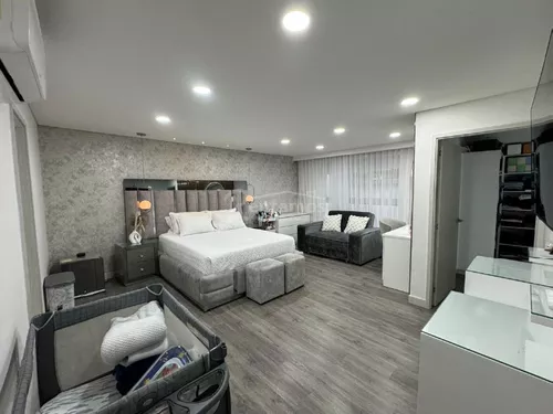 Casa En Arriendo En Loma Del Escobero. Cod A775978