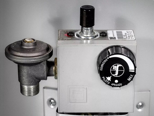 Termotanque multigas Eskabe Acquapiú A5 800 M gris plata 52L