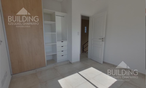Imagen 22 de 27 de Departamento - En Venta - 2 Dormitorios - La Plata