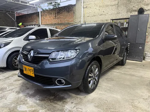 Renault Logan 1.6 Privilege / Intens