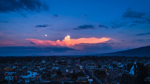 Imagen 1 de 1 de Obra Fotográfica De Autor: Montaje Base.