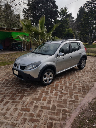Imagen 3 de 6 de Renault Sandero Stepway 1.6 Confort 105cv 2010