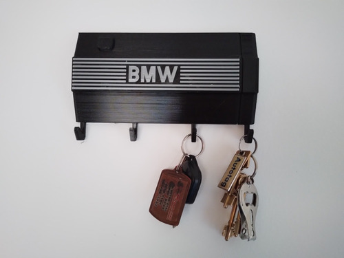 Porta Llaves De Pared Tapa De Motor Bmw Impreso 3d Llaveros 