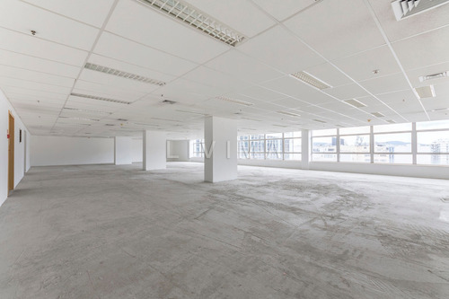 Imagem 3 de 17 de Sala Comercial Para Alugar Na Rua Teixeira De Freitas,, Centro, Rio De Janeiro - Rj - Liv-0306
