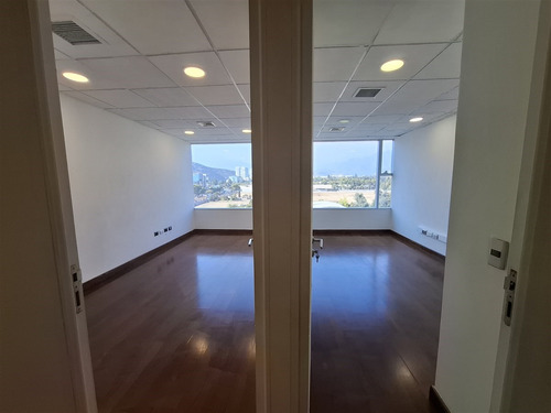 Lo Fontecilla 201, Recepción 3 Privados 2 Baños 2 Est.