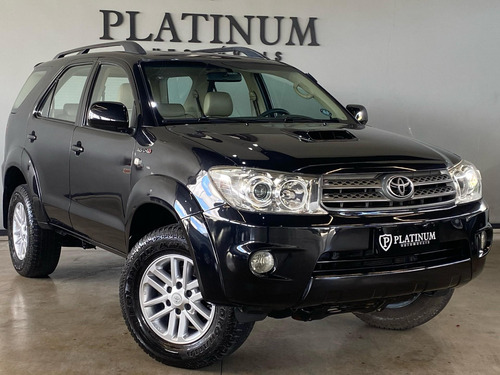 Toyota Hilux SW4 SRV D4-D 4x4 3.0 TDI Dies. Aut