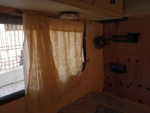 Vendo Motorhome Invel Super Inteiro Documentado, 04 Pessoas.