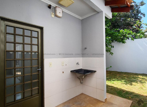 Casa Com 2 Suítes