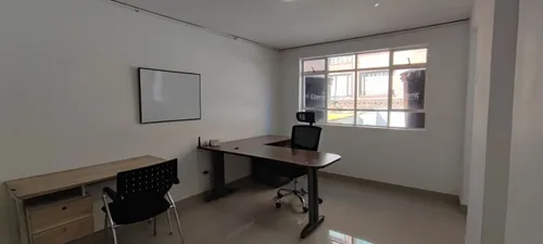 Oficina En Arriendo En Porciúncula. Cod A21656