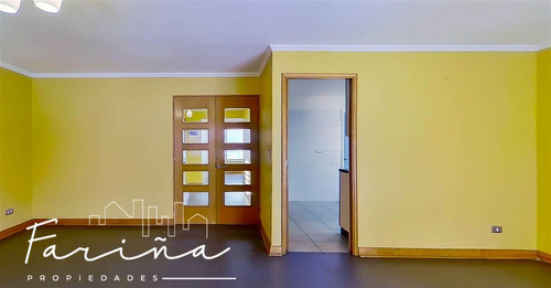 Arriendo Casa 3d, 4 Baños Y Servicio - Portones De Chicureo