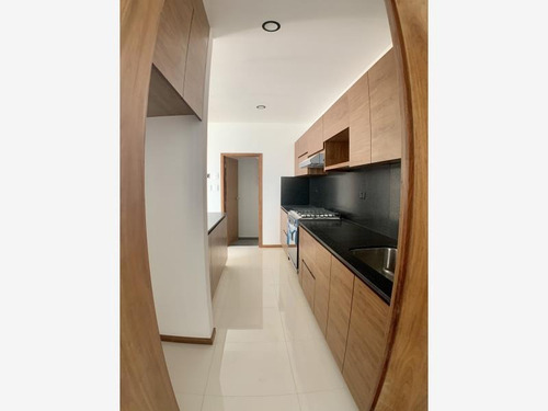 Imagen 9 de 12 de Casa Sola En Venta Priv. Sol De Zerezotla En Cholula. 2 Niveles. Nueva Y Equipada.