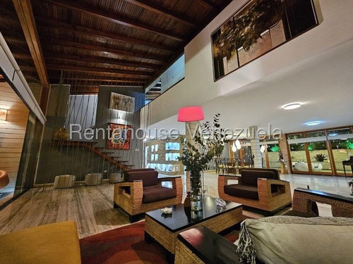 Agp Moderna Casa En Venta En Lomas De Chuao, Con Hermosa Áreas Sociales 25-21600 Ys