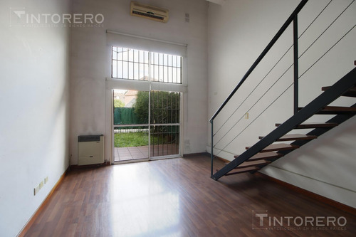 Depto. En Venta En Carapachay, Dos Ambientes Con Jardín Y Cochera