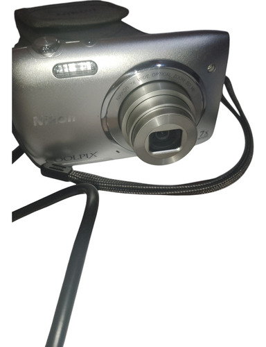 Nikon Coolpix S3500 Compacta Color Plateado Digital Intacta Plateado (Usado)
