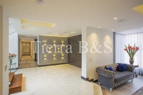 ¡espléndida Casa De Lujo En San Simón: 470m² En Lote De 1720m², 3 Años De Remodelación!
