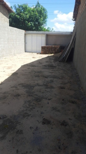 Terreno Murado E Com Portão 6x30 Nova Jaguaribara - Ce