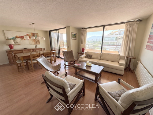 Departamento En Venta De 2 Dorm. En Las Condes