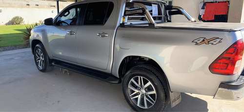 Toyota Hilux 2.8 Cd Srx 177cv 4x4 2016