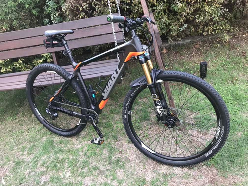 Bicicleta Giant Xtc Carbono Imp  Talle L Rod 29 Fox Sram