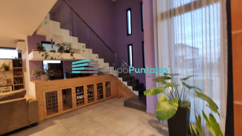Casa En Lagos De Canning Con 4 Dormitorios Sobre Gran Lote De 940 M2