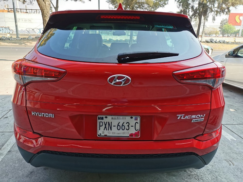 Hyundai Tucson Limited 7230