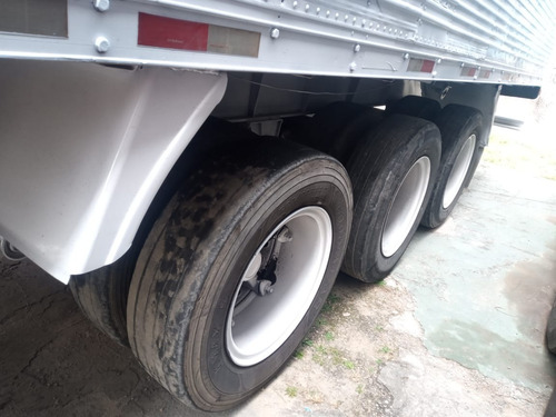Imagem 8 de 12 de Baú Furgão Rodoviária 3 Eixos 1994 Com Pneu