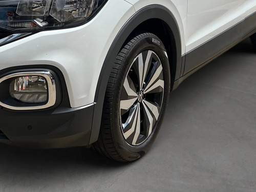 Volkswagen T-Cross 1.4 250 TSI TOTAL FLEX HIGHLINE AUTOMÁTICO