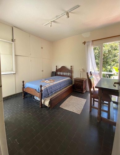 Casa Dumbus Gran Casa Pinamar Centro 14 Personas + Cuna, Pet Friendly, Parrilla, Parque, Metegol, Wifi Fibra 300mega Eventos