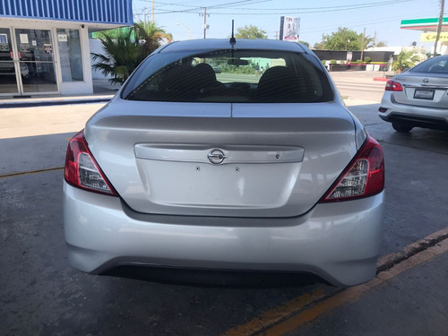 Imagen 5 de 8 de Nissan Versa 2019